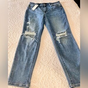 NWT Judy Blue Distressed Boyfriend Jeans